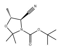 3-Oxazolidinecarboxylic acid, 4-cyano-2,2,5-trimethyl-, 1,1-dimethylethyl ester, (4R,5R)- Struktur