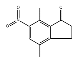 4,7-Dimethyl-6-nitro-indan-1-one Struktur