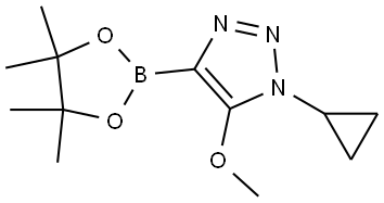 1-cyclopropyl-5-methoxy-4-(4,4,5,5-tetramethyl-1,3,2-dioxaborolan-2-yl)-1H-1,2,3-triazole Struktur