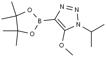 1-isopropyl-5-methoxy-4-(4,4,5,5-tetramethyl-1,3,2-dioxaborolan-2-yl)-1H-1,2,3-triazole Struktur