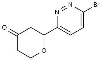 2-(6-bromopyridazin-3-yl)tetrahydro-4H-pyran-4-one Struktur