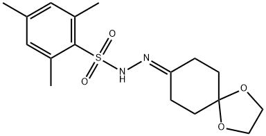 2,4,6-Trimethyl-N'-(1,4-dioxaspiro[4.5]decan-8-ylidene)benzenesulfonohydrazide Struktur