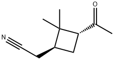 Cyclobutaneacetonitrile, 3-acetyl-2,2-dimethyl-, (1S-trans)- (9CI) Struktur