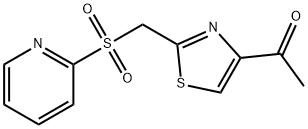 1-(2-[(2-PYRIDYLSULFONYL)METHYL]-1,3-THIAZOL-4-YL)ETHAN-1-ONE Struktur