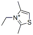 2,4-Dimethyl-3-ethylthiazole-3-ium Struktur