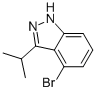 4-BROMO-3-ISOPROPYL-1H-INDAZOLE Struktur