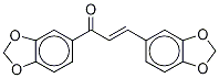 Bis(3,4-methylenedioxy)chalcone Struktur