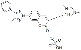 methyl 4-methyl-1-[7-(4-methyl-5-phenyl-2H-1,2,3-triazol-2-yl)-2-oxo-2H-1-benzopyran-3-yl]-1H-1,2,4-triazolium sulphate Struktur