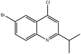 6-BROMO-4-CHLORO-2-ISOPROPYLQUINOLINE Struktur