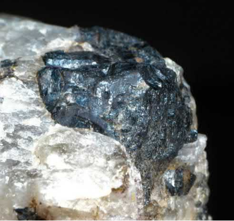 Ixiolite