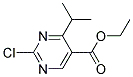 ethyl 2-chloro-4-(1-methylethyl)pyrimidine-5-carboxylate Struktur