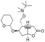 (3AR,4S,5R,6AS)-(-)-(TERT-BUTYLDIMETHYLSILYLOXYMETHYL)HEXAHYDRO-5-(TETRAHYDRO-2H-PYRAN-2-YLOXY)-2H-CYCLOPENTA[B]FURAN-2-ONE Struktur