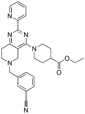 1-[6-(3-CYANO-BENZYL)-2-PYRIDIN-2-YL-5,6,7,8-TETRAHYDRO-PYRIDO[4,3-D]PYRIMIDIN-4-YL]-PIPERIDINE-4-CARBOXYLIC ACID ETHYL ESTER Struktur