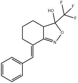 7-[1-PHENYLMETH-(E)-YLIDINE]-3-TRIFLUOROMETHYL-3,3A,4,5,6,7-HEXAHYDROBENZO[C]ISOXAZOL-3-OL Struktur